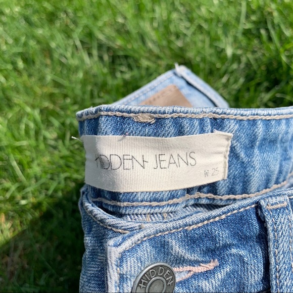 Hidden Jeans Raw Hem Distressed Patchwork Jeans - Picture 6 of 16